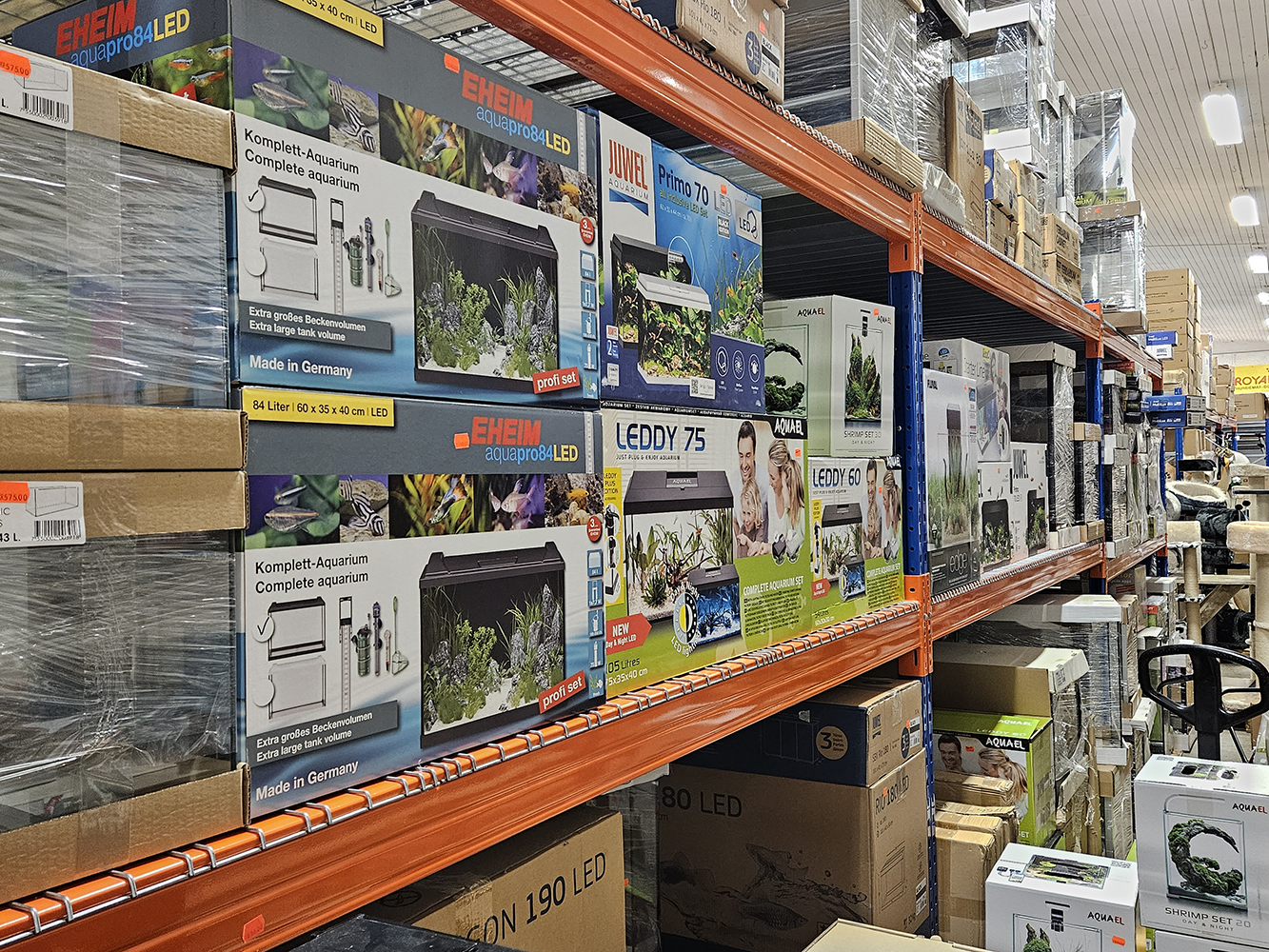 Akvarier og terrarier